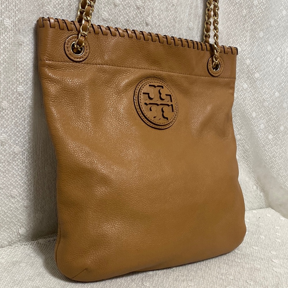 *SOLD*Tory Burch Marion Whipstitch Trimmed Pebbled Leather Shoulder Bag/Caramel - Picture 3 of 17